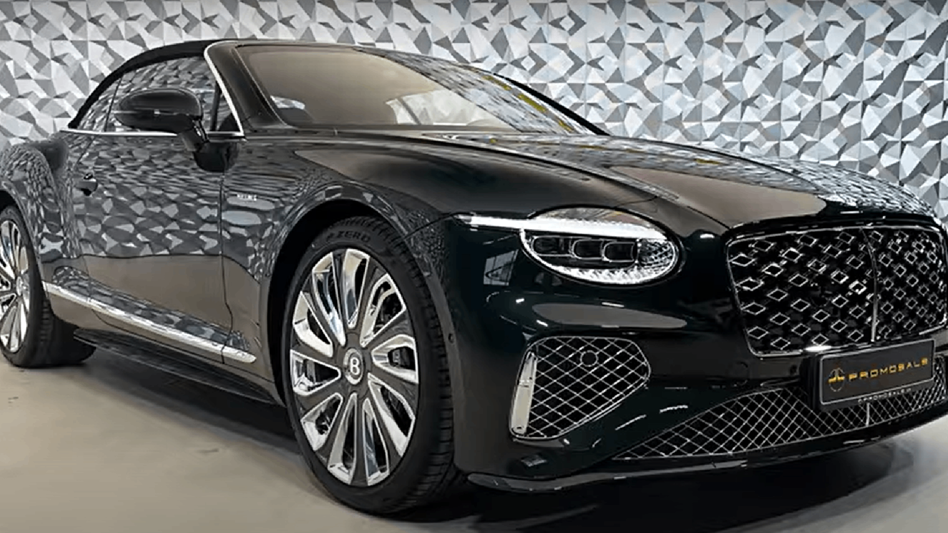 2025 Bentley Continental Mulliner - The Most INSANE Luxury Car!